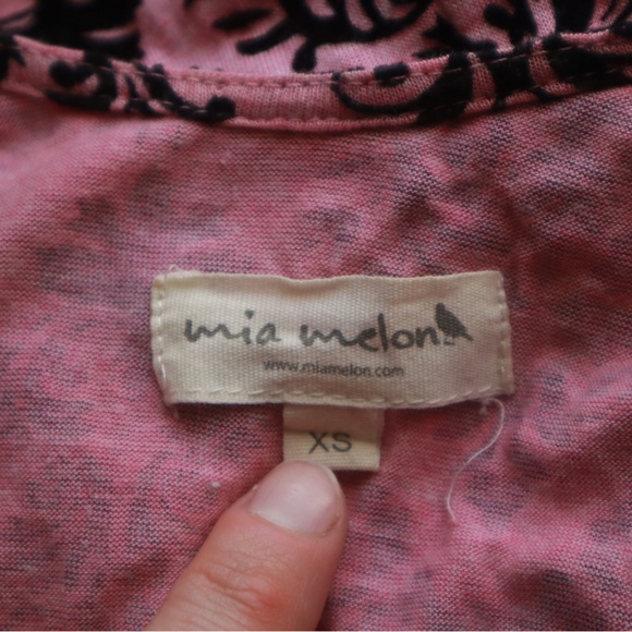 Pink ruffled mini dress - Picture 4 of 4